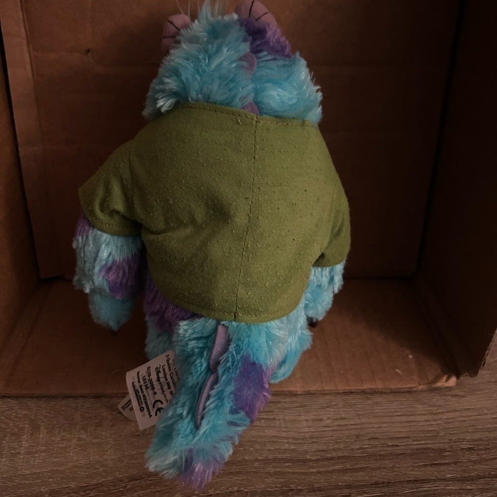 Disney Store Sully Monsters University 8” Plush Wearing OK Fraternity Shirt - Picture 4 of 11